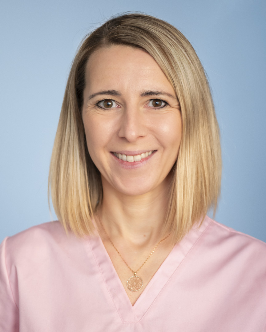 LEK. DENT. KATARZYNA HAŁY